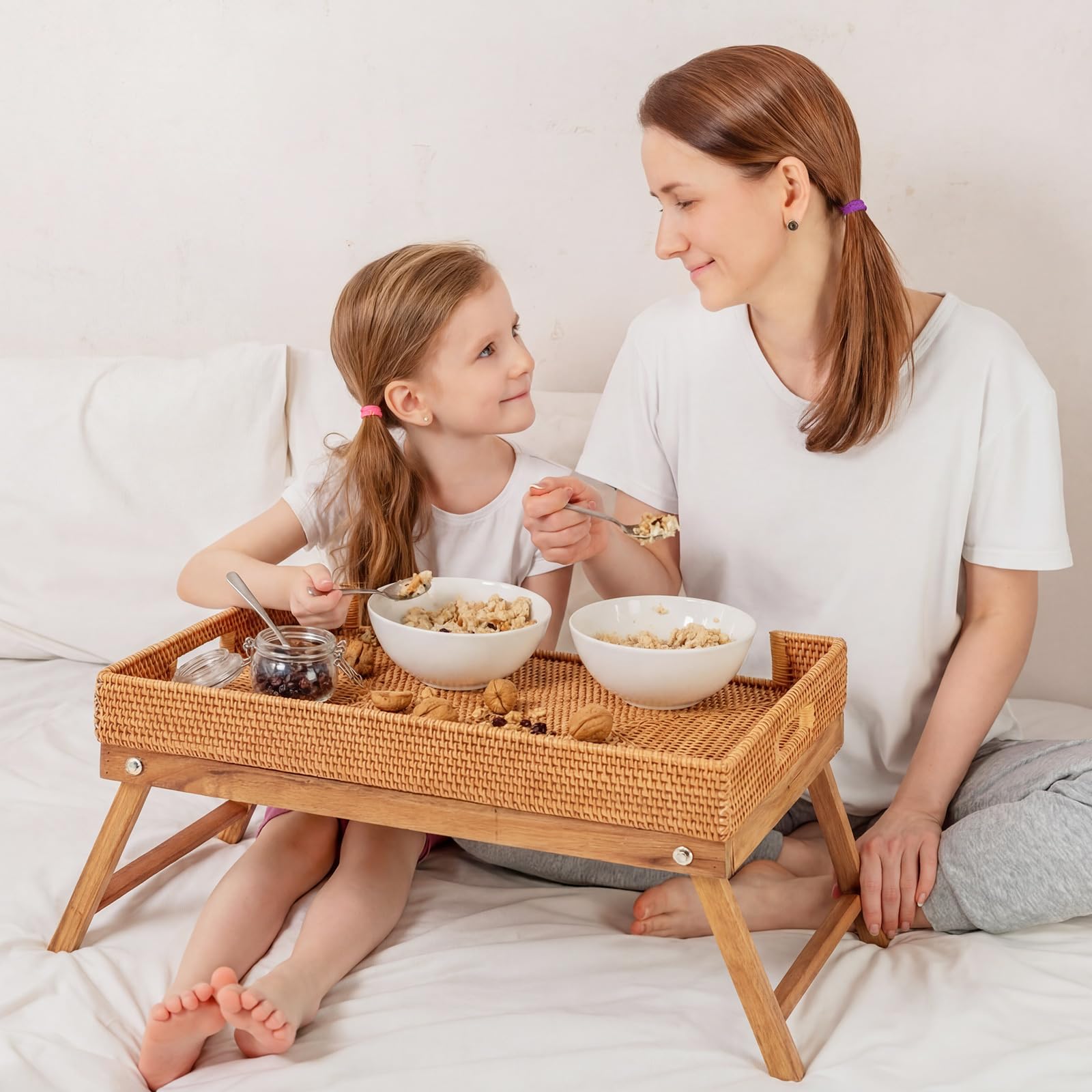 Amazon.co.jp: Colingmill ラタン 朝食テーブルトレイ 折りたたみ式脚